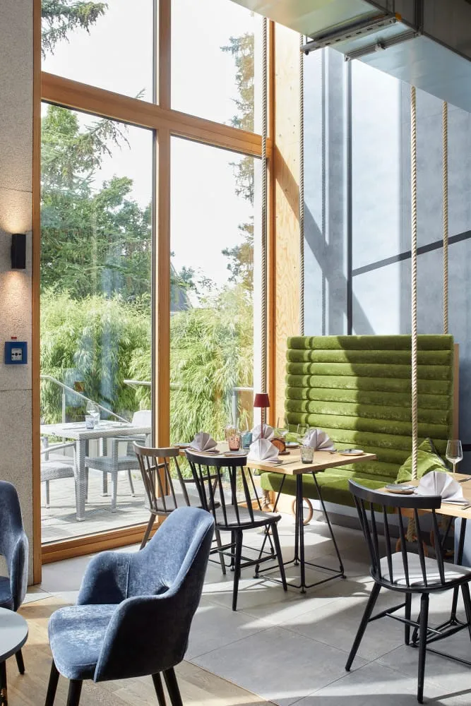 Sorpetaler Holz-Alu Schulhaushotel