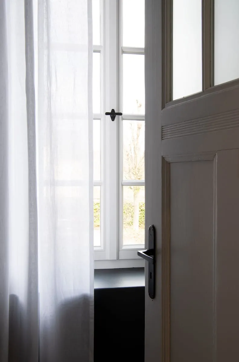 Sorpetaler-Fenster-Tueren-Holz-Seventeenandfive-34